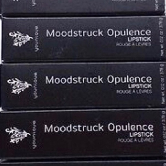 Younique Extravagant Moodstruck Opulence Lipstick - Picture 3 of 3